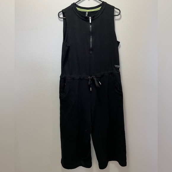 Calvin Klein Performance Jumper - Picture 1 of 3